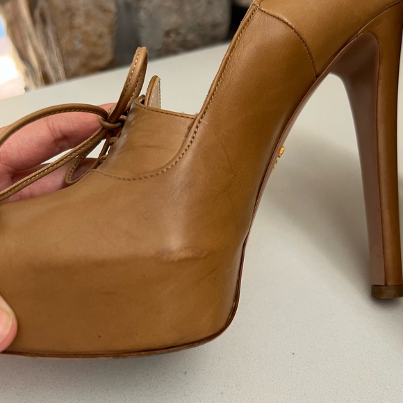 Prada Leather Lace-up Pump Size 9 - Picture 8 of 16